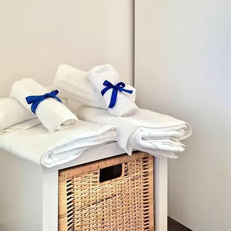 Idromassaggio & Bbqwifi, Relax E Private Parking Sirolo